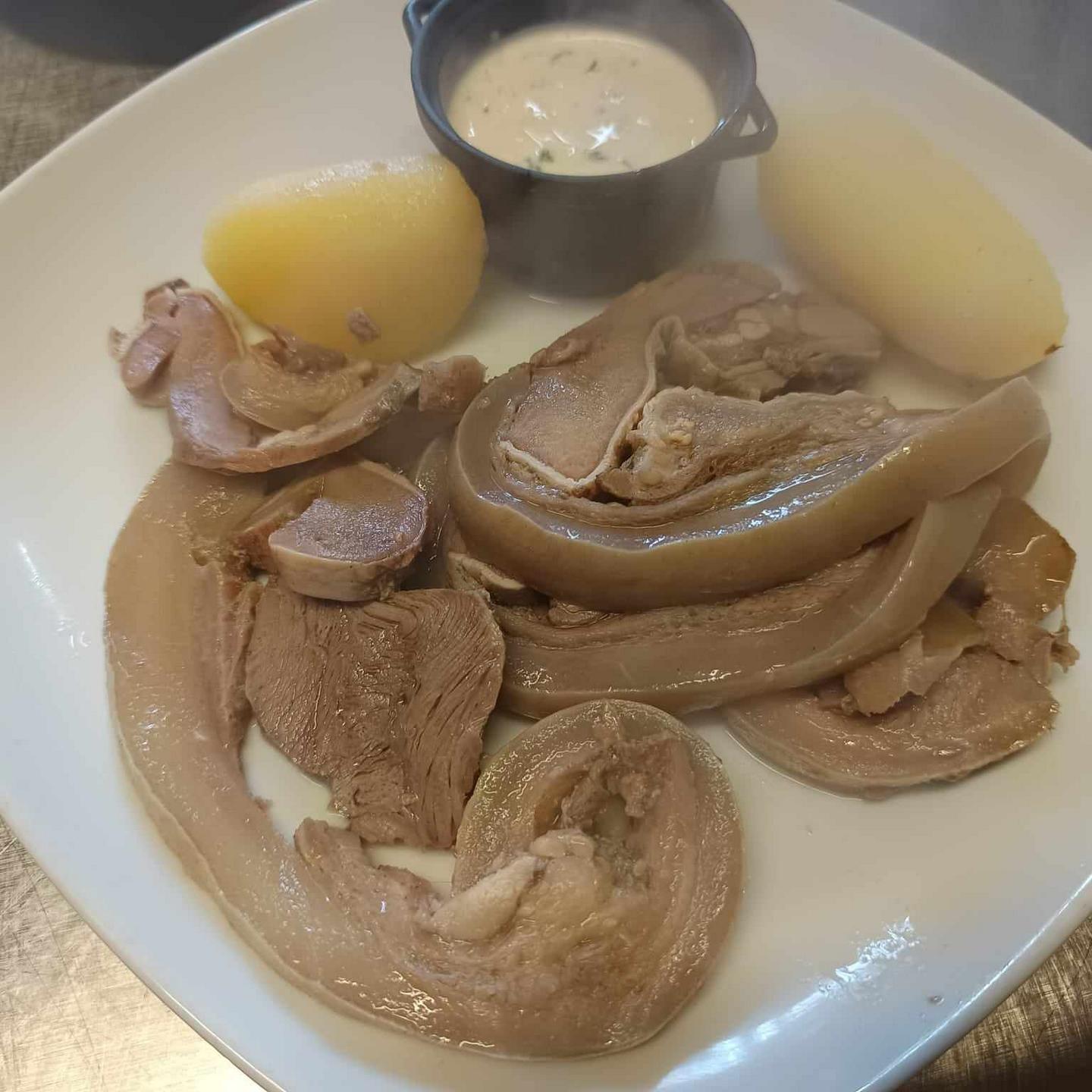 Restaurant traditionnel à Cleppé prés de Montbrison dans la Loire (42)